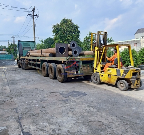 CỘT CẦN VƯƠN